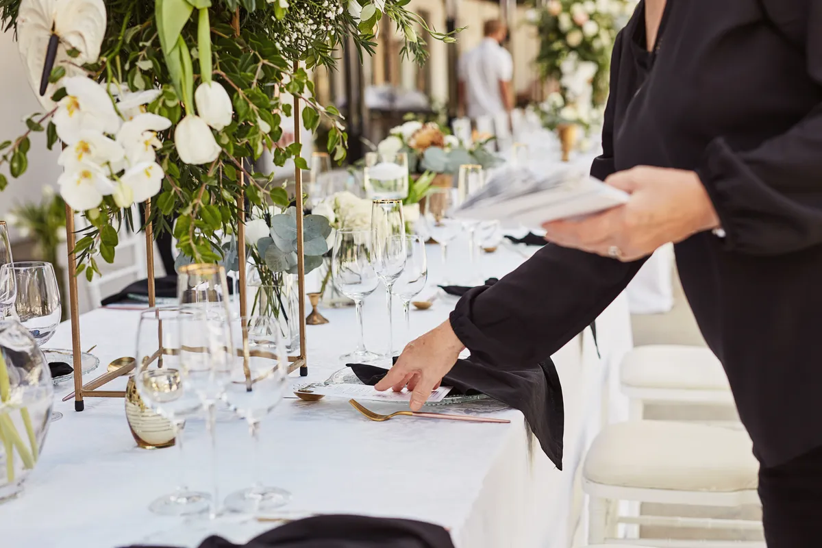 How to Manage Last Minute Guest Seating Changes